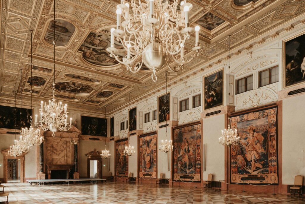 Best Times of Year to Schedule Commercial Painting Services